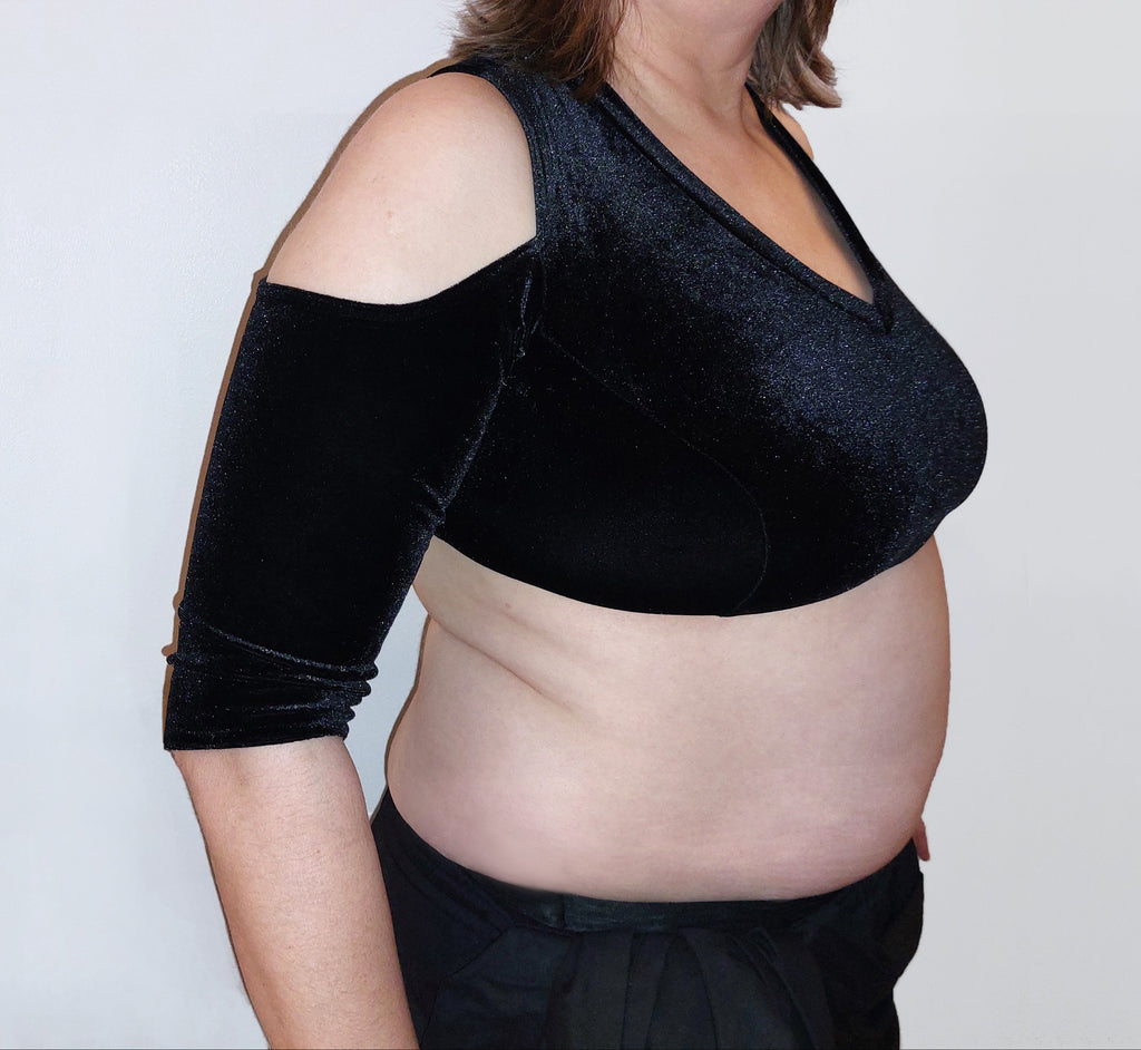 Choli Variante "Birgit", Cup 95D, mit Cold Shoulder, aus Stretch Samt