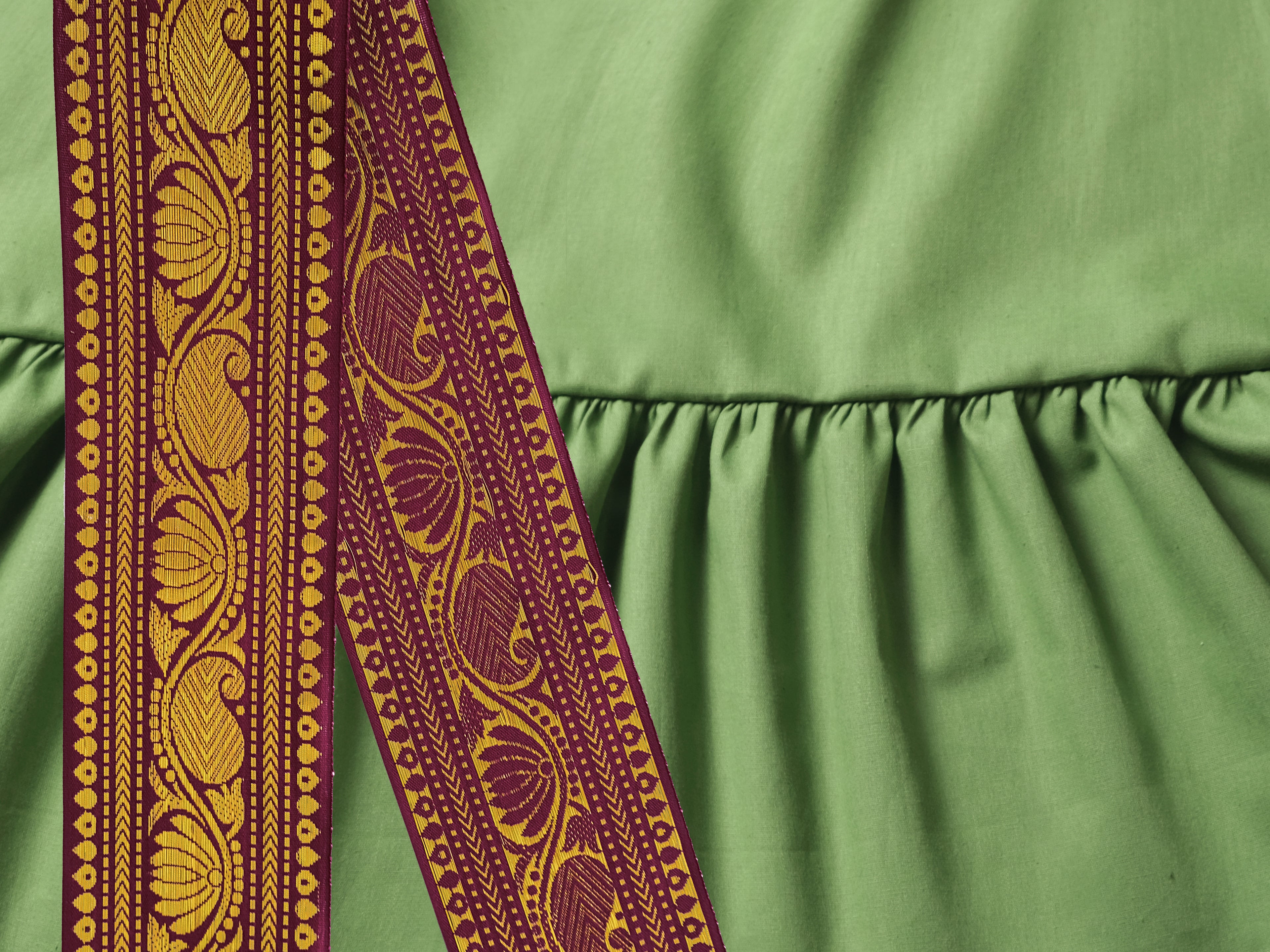 Grüner 25 Yard Padma Rock - Wähle Sari-Borte, Länge & Weite | Bellydance FCBD, ATS, Tribal Fusion