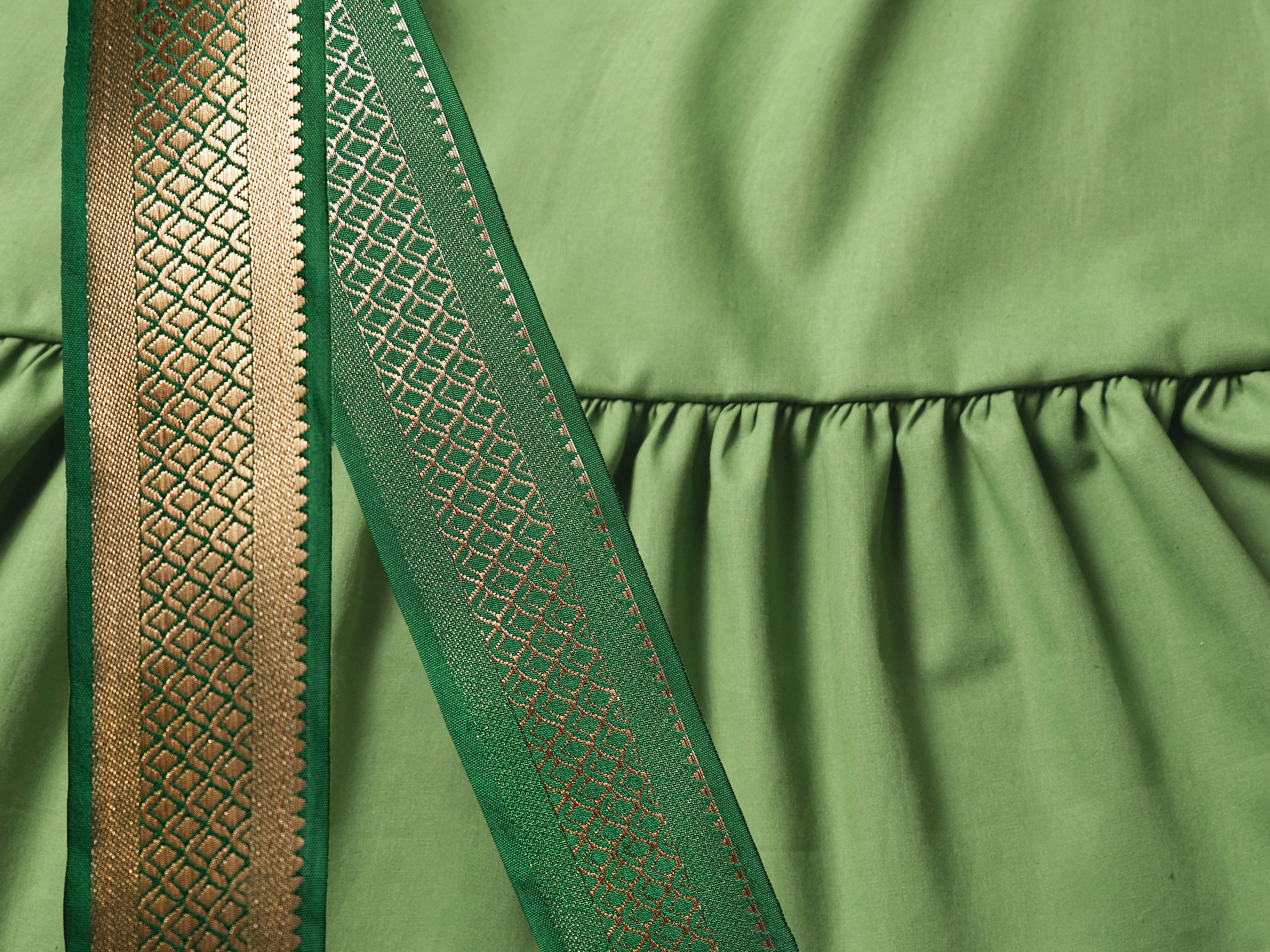 Grüner 25 Yard Padma Rock - Wähle Sari-Borte, Länge & Weite | Bellydance FCBD, ATS, Tribal Fusion