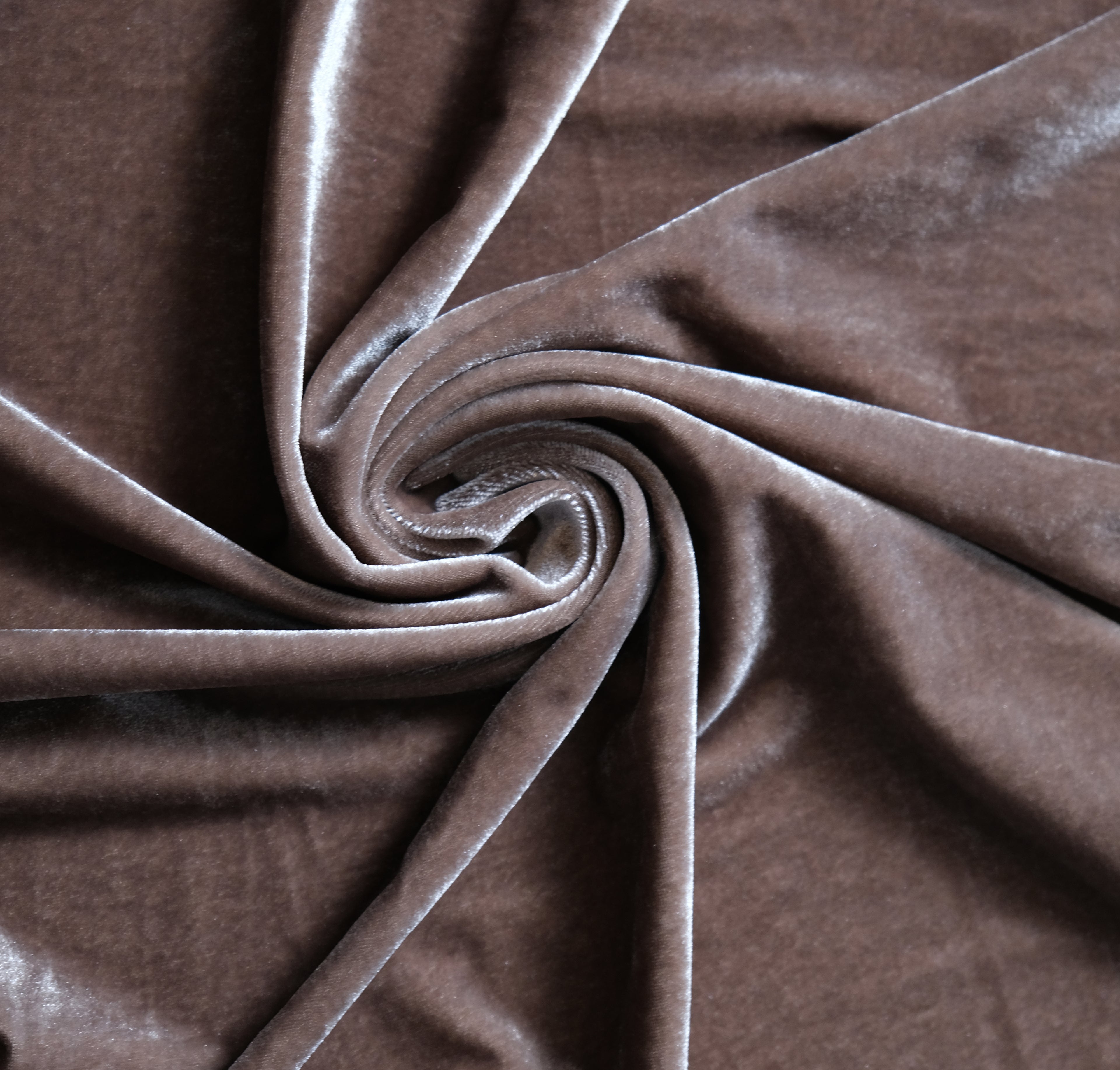 Choli Variante "Natha", mit Cold Shoulder, aus Stretch Samt